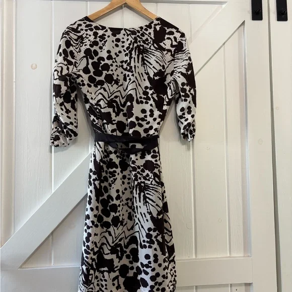 Tory Burch Silk Wrap Dress Animal Print Brown Cream Belted Roll sleeve Size 4 - Picture 3 of 10